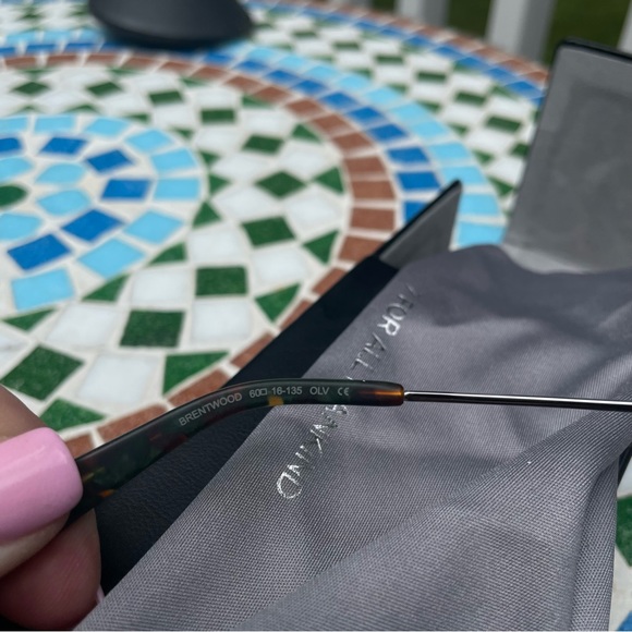 Seven for all Mankind- Sunglasses - Picture 10 of 11